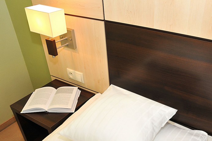 Imagen de la habitación del Hotel Ruben. Foto 17