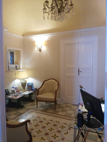 Imagen de los interiores del Hotel Rubens, Catania. Foto 18
