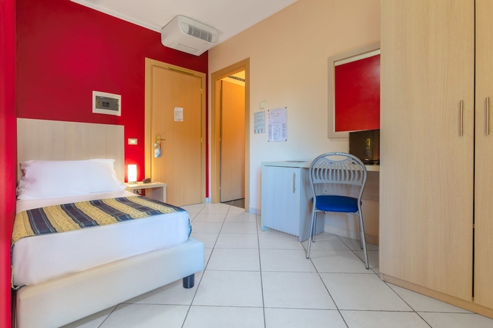 Imagen de la habitación del Hotel Rubens, Montecatini Terme. Foto 7