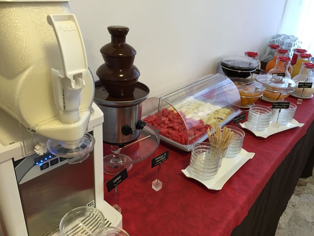 Imagen del bar/restaurante del Hotel Rubens, Rimini. Foto 14