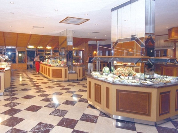 Imagen general del Hotel Rubi, AVSALLAR. Foto 4