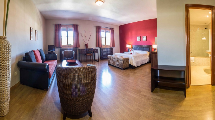 Imagen de la habitación del Hotel Rubielos. Foto 8