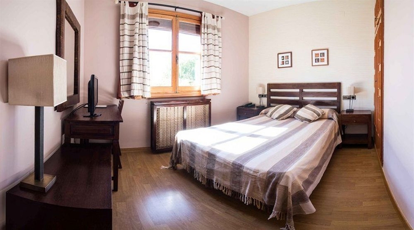 Imagen de la habitación del Hotel Rubielos. Foto 9