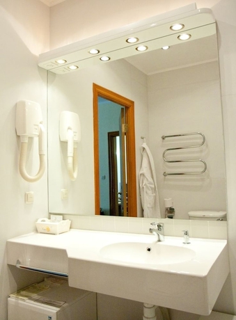 Imagen de la habitación del Hotel Rubin. Foto 15