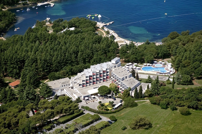 Imagen de los exteriores del Hotel Rubin Sunny By Valamar. Foto 12