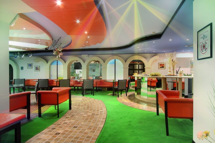 Imagen de los interiores del Hotel Rubino Executive. Foto 12