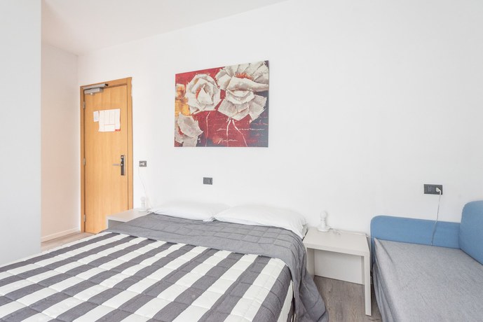 Imagen de la habitación del Hotel Rubino. Foto 9