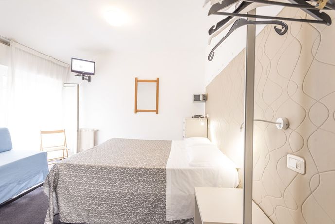 Imagen de la habitación del Hotel Rubino. Foto 16