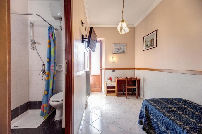 Imagen de la habitación del Hotel Rubino Guest House. Foto 3