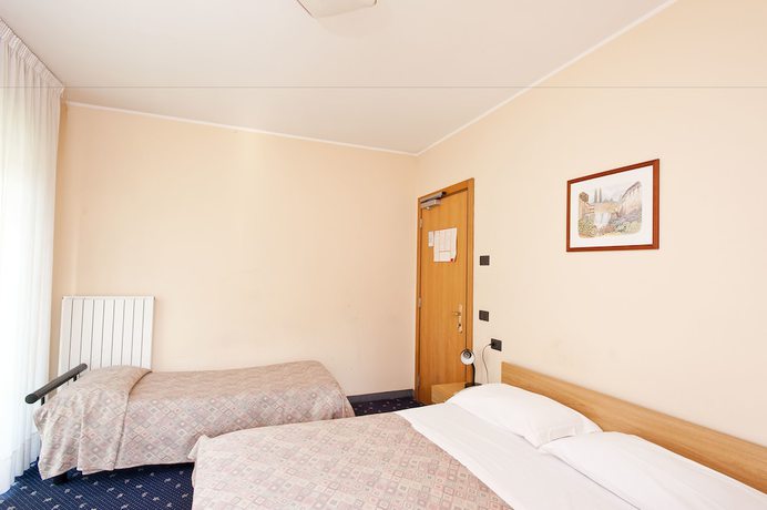 Imagen de la habitación del Hotel Rubino, Nago. Foto 10