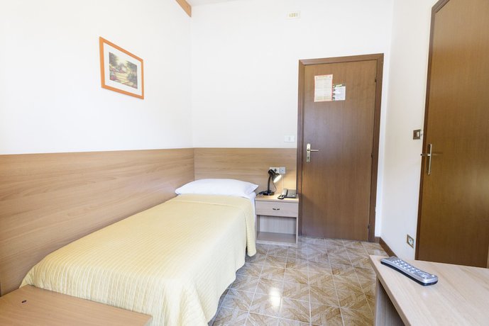Imagen de la habitación del Hotel Rubino, Nago. Foto 17