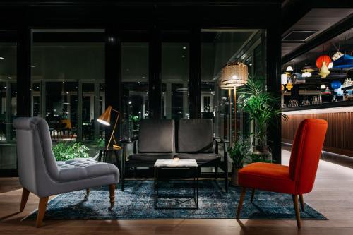 Imagen de los interiores del Hotel Ruby Claire Geneva. Foto 8