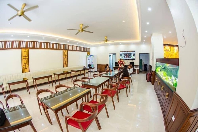 Imagen del bar/restaurante del Hotel Ruby Ha Long 6. Foto 4