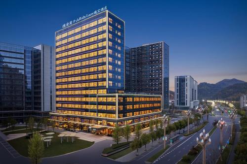Imagen general del Hotel Ruby Lacey - Moganshan Deqing. Foto 13