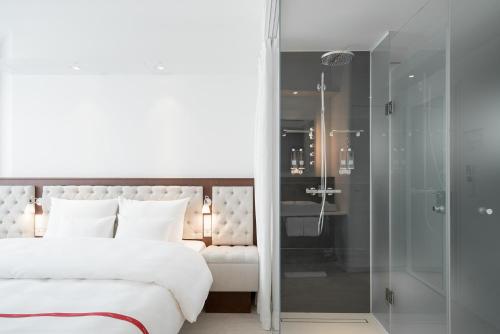 Imagen general del Hotel Ruby Stella London. Foto 7