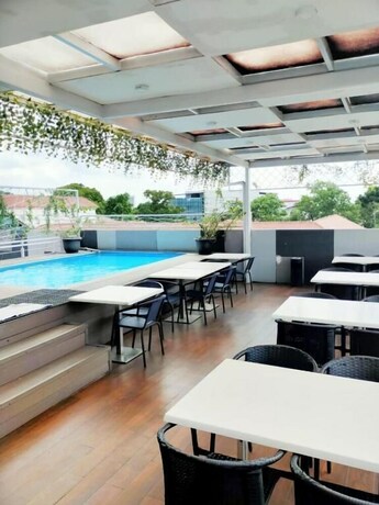 Imagen del bar/restaurante del Hotel Ruby Syariah. Foto 20