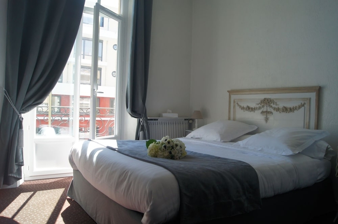 Imagen de la habitación del Hotel Ruc Cannes. Foto 6