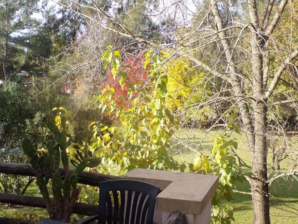 Imagen de los exteriores del Hotel Ruca Lemu. Foto 13