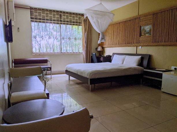 Imagen de la habitación del Hotel Ruch. Foto 5