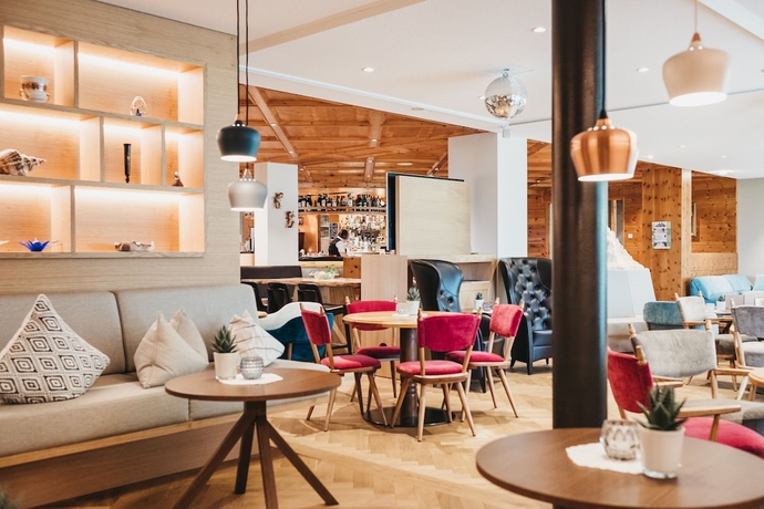 Imagen de los interiores del Hotel Rudolf. Foto 19
