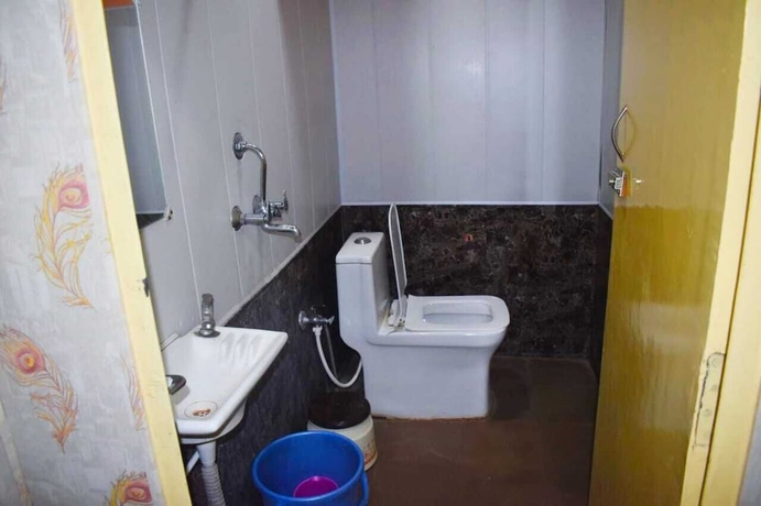 Imagen de la habitación del Hotel Rudra Adventures. Foto 17