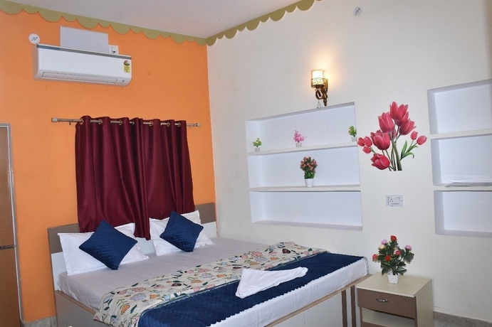 Imagen de la habitación del Hotel Rudra Guest House. Foto 7