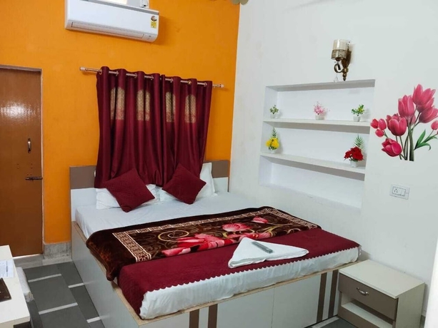 Imagen de la habitación del Hotel Rudra Guest House. Foto 8