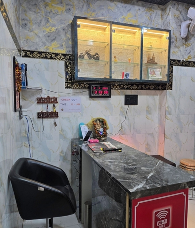 Imagen de los interiores del Hotel Rudra PGH - just near Temple and Ghats. Foto 15