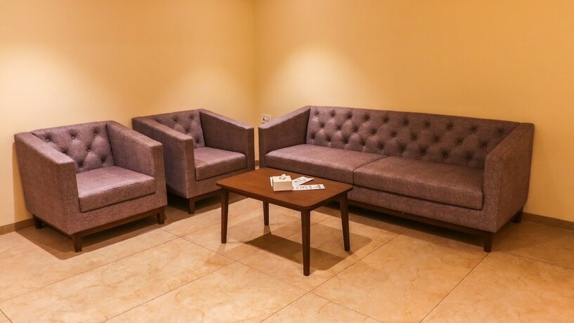 Imagen de la habitación del Hotel Rudra Shelter Business. Foto 20