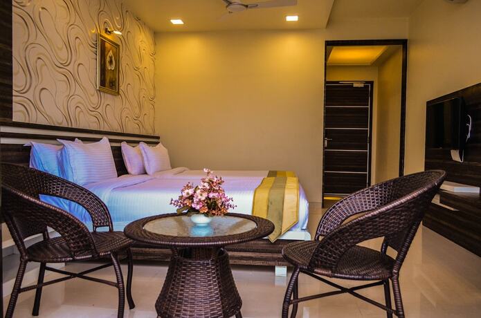 Imagen de la habitación del Hotel Rudra Shelter International. Foto 13