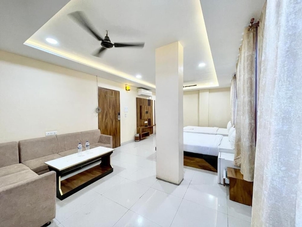 Imagen de la habitación del Hotel Rudra - near Ghats and Temple. Foto 3
