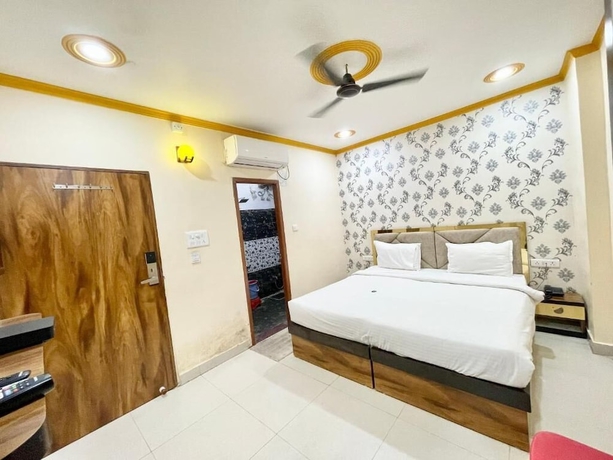 Imagen de la habitación del Hotel Rudra - near Ghats and Temple. Foto 9