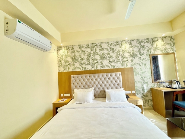 Imagen de la habitación del Hotel Rudra - near Ghats and Temple. Foto 10