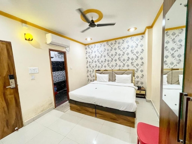 Imagen de la habitación del Hotel Rudra - near Ghats and Temple. Foto 14