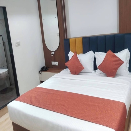 Imagen de la habitación del Hotel Rudravue. Foto 6