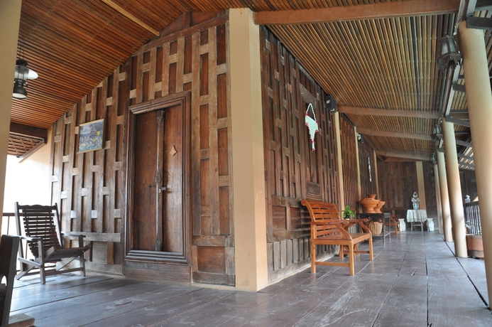 Imagen de los exteriores del Hotel Ruean Thai. Foto 10