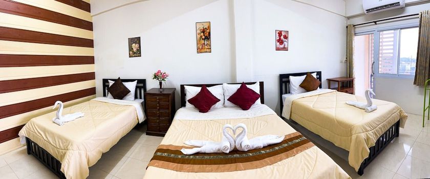 Imagen de la habitación del Hotel Rueangrat. Foto 2