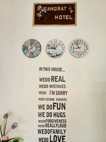 Imagen de los interiores del Hotel Rueangrat. Foto 9