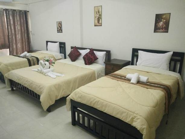 Imagen de la habitación del Hotel Rueangrat. Foto 6