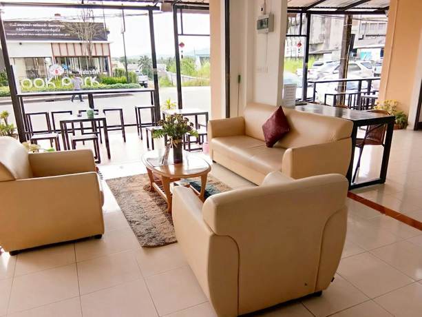 Imagen de los interiores del Hotel Rueangrat. Foto 18