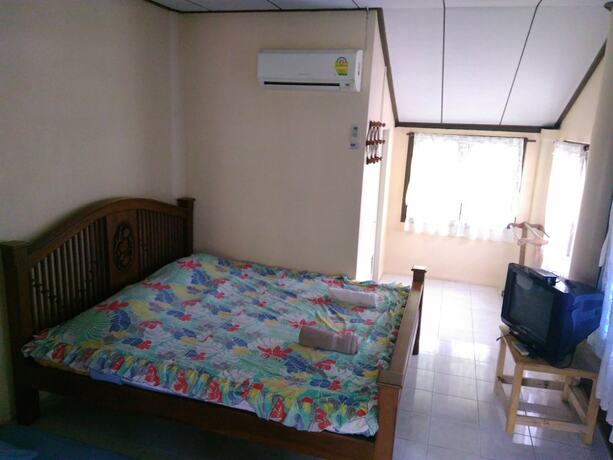 Imagen de la habitación del Hotel Rueanphen Homestay. Foto 20