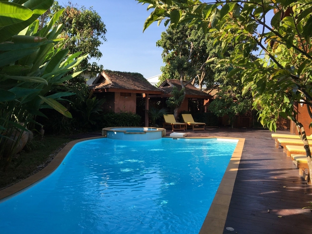 Imagen de la piscina del Hotel Ruen Come In. Foto 14