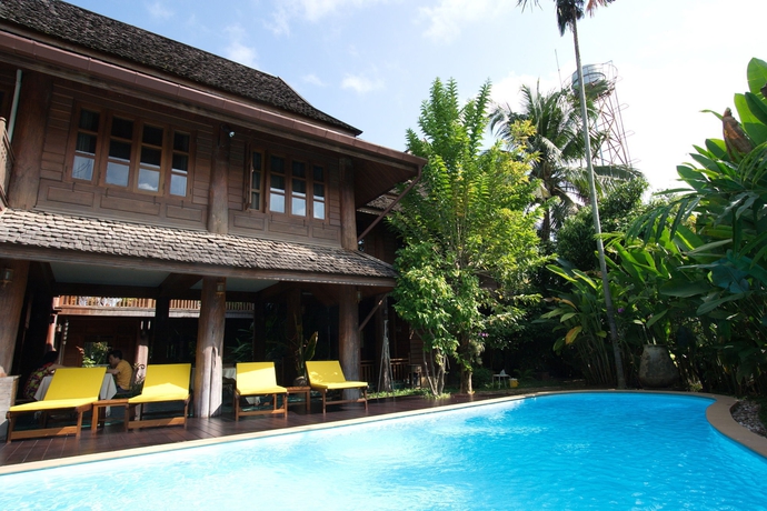Imagen de los exteriores del Hotel Ruen Come In. Foto 7