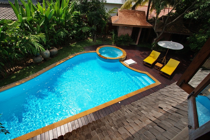 Imagen de la piscina del Hotel Ruen Come In. Foto 16