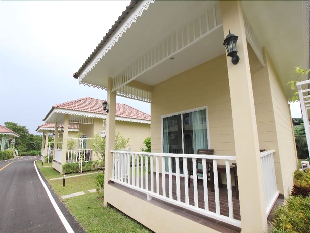 Imagen de los interiores del Hotel Ruen Maihom Riverside Cottage. Foto 10