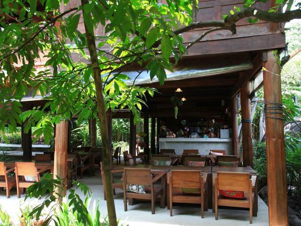 Imagen del bar/restaurante del Hotel Ruen Pruksa Boutique Resort. Foto 4