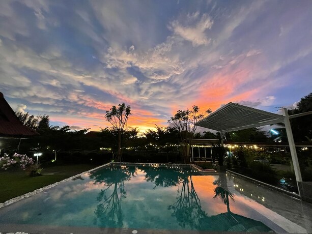 Imagen general del Hotel Ruen Sam Ran Resort. Foto 9