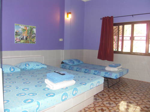 Imagen de la habitación del Hotel Ruengsrisiri Guesthouse. Foto 10