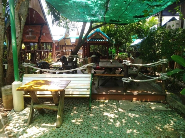 Imagen del bar/restaurante del Hotel Ruennamyen Resort. Foto 6