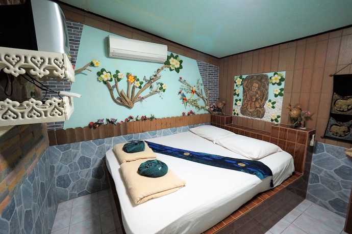 Imagen de la habitación del Hotel Ruenrimkwai Resort. Foto 2